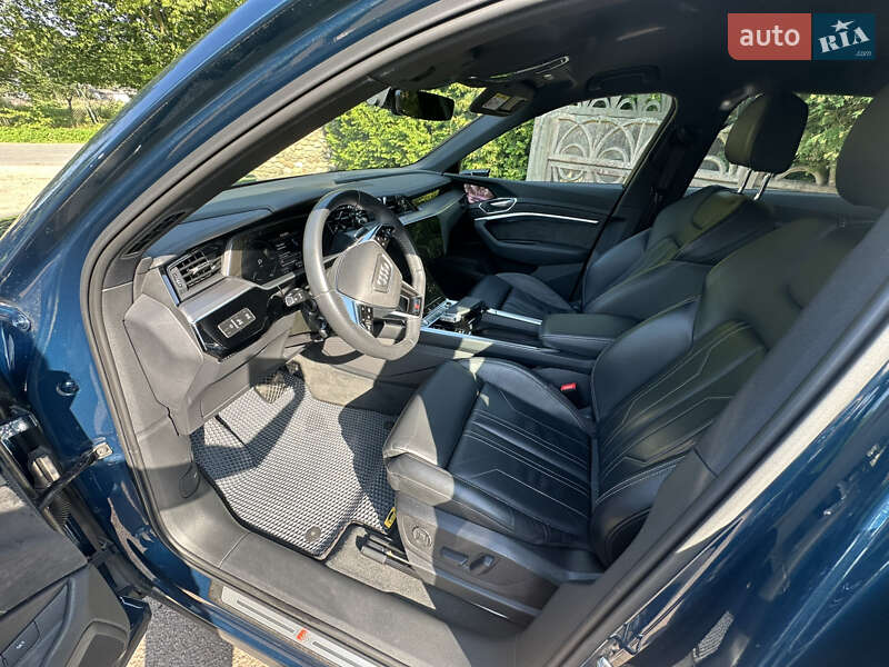 Позашляховик / Кросовер Audi e-tron 2019 в Івано-Франківську