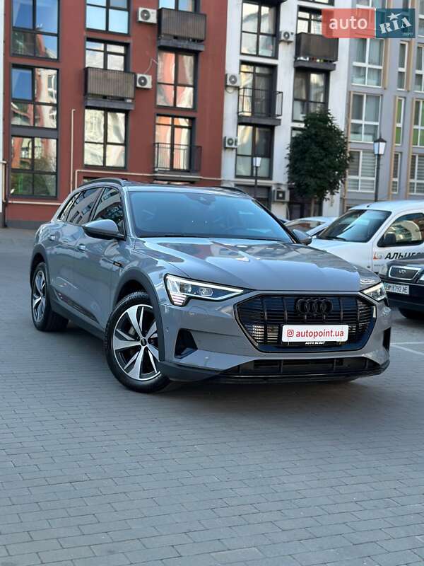 Внедорожник / Кроссовер Audi e-tron 2020 в Белогородке