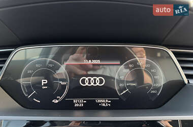 Внедорожник / Кроссовер Audi e-tron 2019 в 