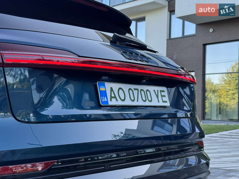 Внедорожник / Кроссовер Audi e-tron 2019 в Ужгороде