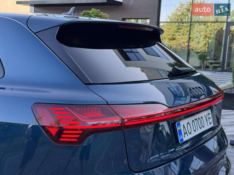 Внедорожник / Кроссовер Audi e-tron 2019 в Ужгороде