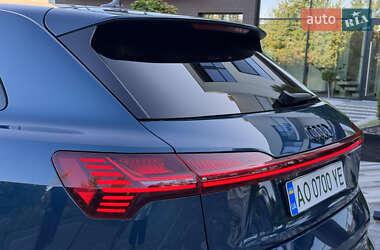 Внедорожник / Кроссовер Audi e-tron 2019 в 
