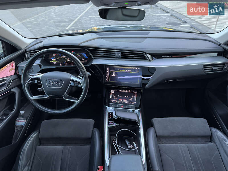 Внедорожник / Кроссовер Audi e-tron 2019 в Ужгороде