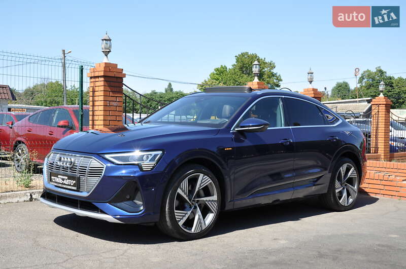 Audi e-tron 2022