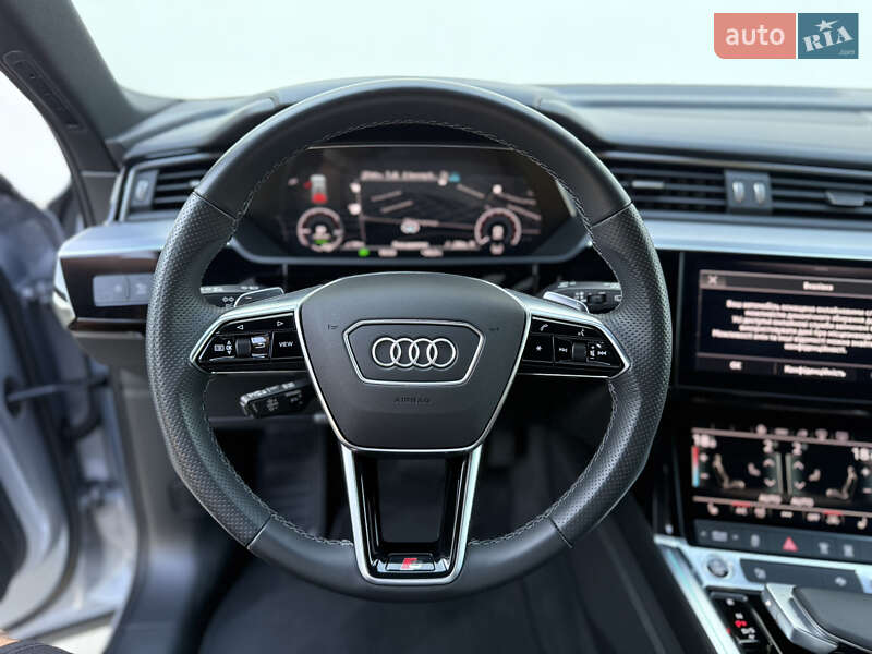 Внедорожник / Кроссовер Audi e-tron 2022 в Киеве