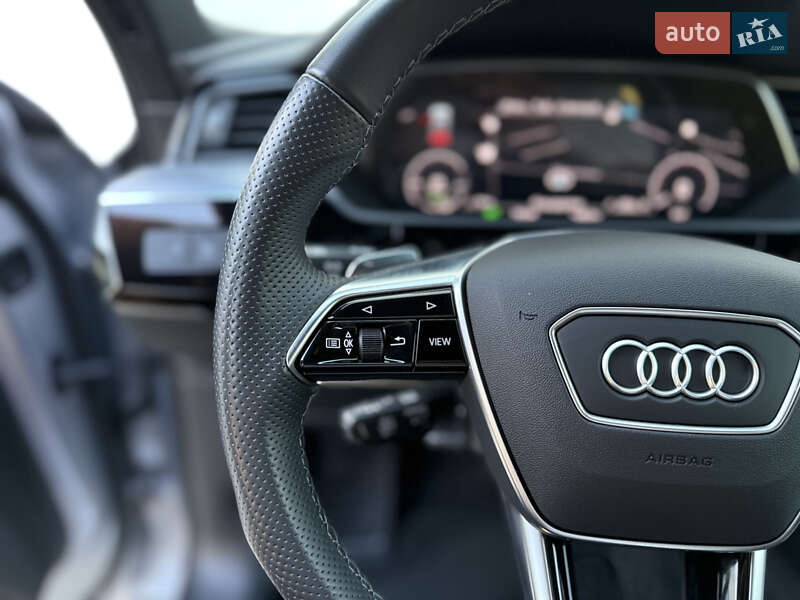 Внедорожник / Кроссовер Audi e-tron 2022 в Киеве