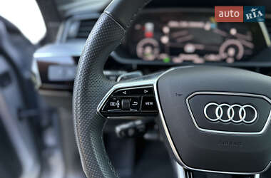 Внедорожник / Кроссовер Audi e-tron 2022 в 