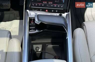Внедорожник / Кроссовер Audi e-tron 2019 в 