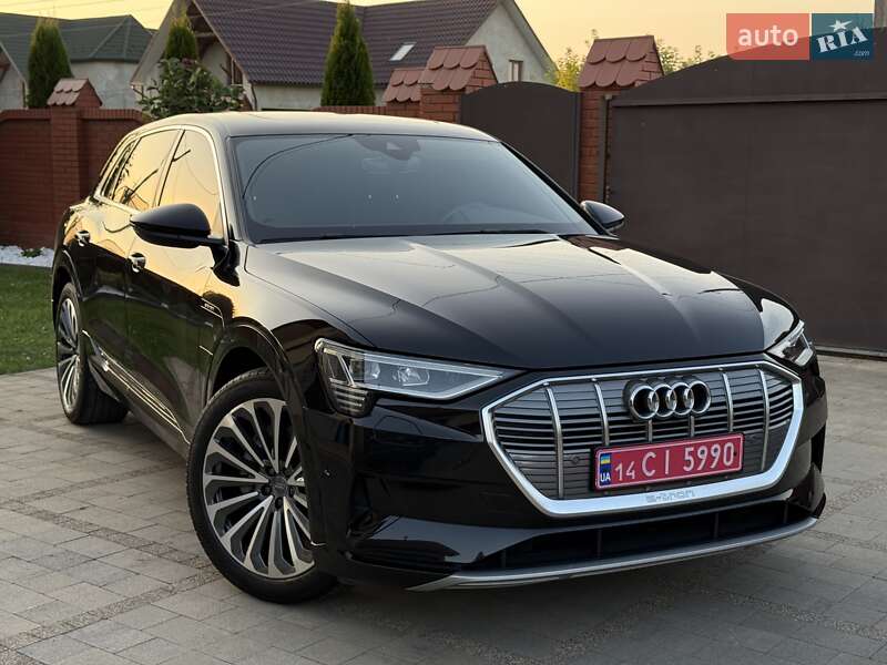 Внедорожник / Кроссовер Audi e-tron 2019 в 