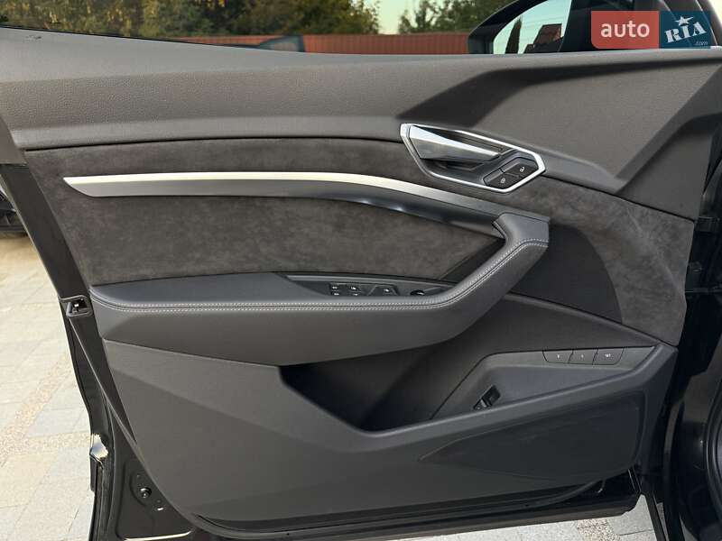 Позашляховик / Кросовер Audi e-tron 2019 в Коломиї