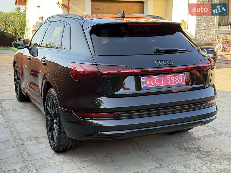 Внедорожник / Кроссовер Audi e-tron 2019 в Коломые