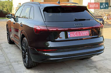 Внедорожник / Кроссовер Audi e-tron 2019 в 