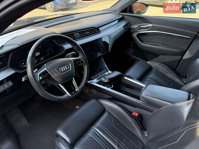 Внедорожник / Кроссовер Audi e-tron 2019 в Коломые