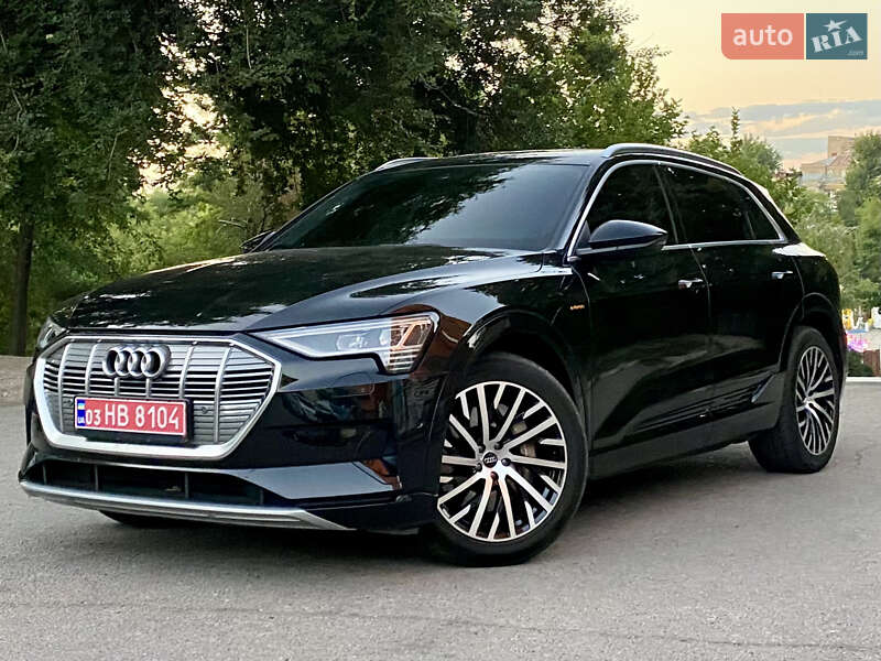 Внедорожник / Кроссовер Audi e-tron 2019 в Днепре