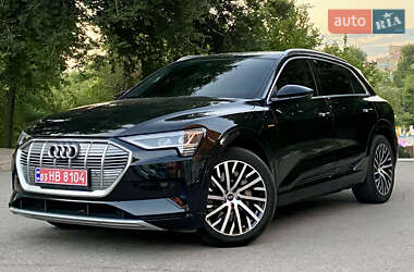 Внедорожник / Кроссовер Audi e-tron 2019 в 
