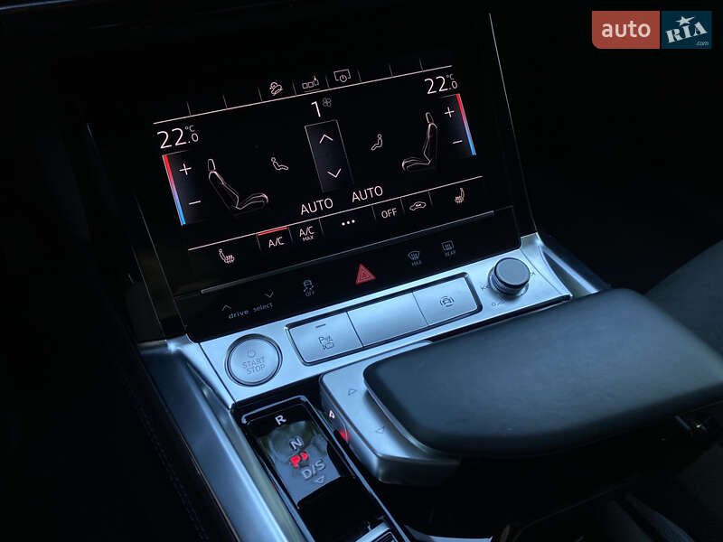 Внедорожник / Кроссовер Audi e-tron 2019 в Днепре