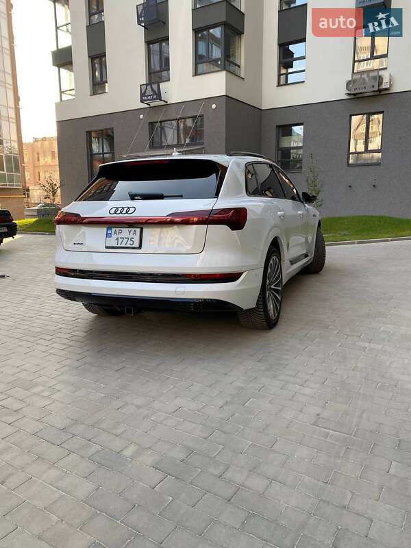 Внедорожник / Кроссовер Audi e-tron 2019 в Запорожье