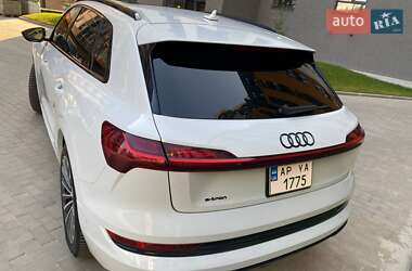 Внедорожник / Кроссовер Audi e-tron 2019 в 
