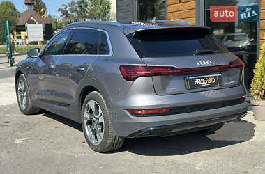 Внедорожник / Кроссовер Audi e-tron 2019 в 