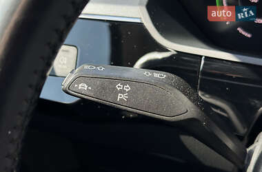 Внедорожник / Кроссовер Audi e-tron 2019 в 