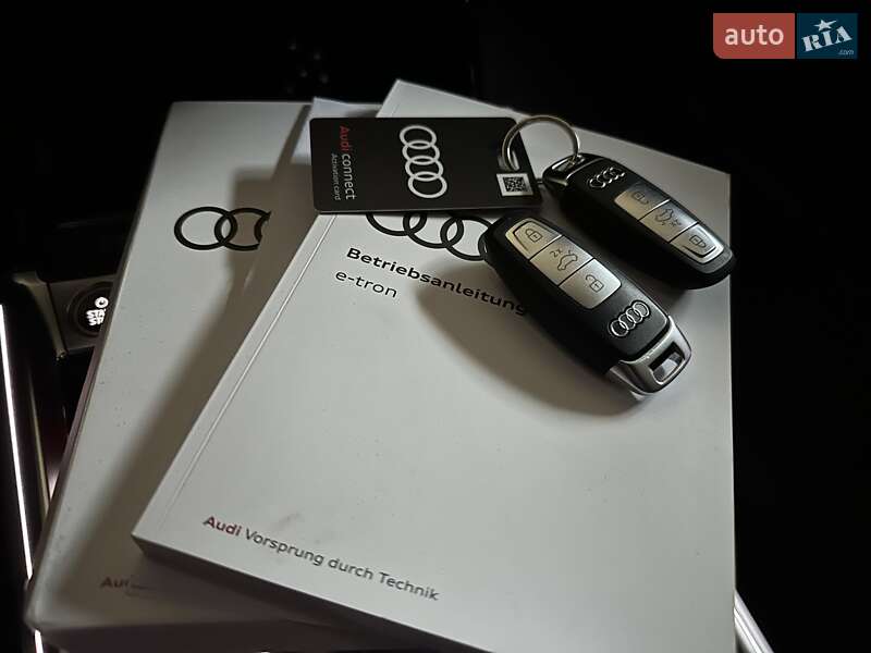 Внедорожник / Кроссовер Audi e-tron 2022 в Киеве фото 36 Внедорожник / Кроссовер Audi e-tron 2022 в Киеве