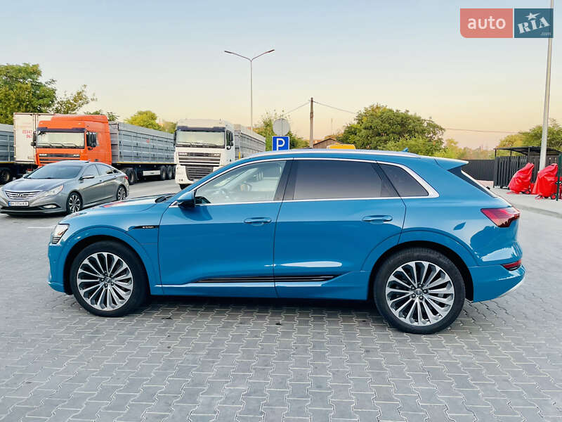 Внедорожник / Кроссовер Audi e-tron 2019 в Одессе фото 10 Внедорожник / Кроссовер Audi e-tron 2019 в Одессе