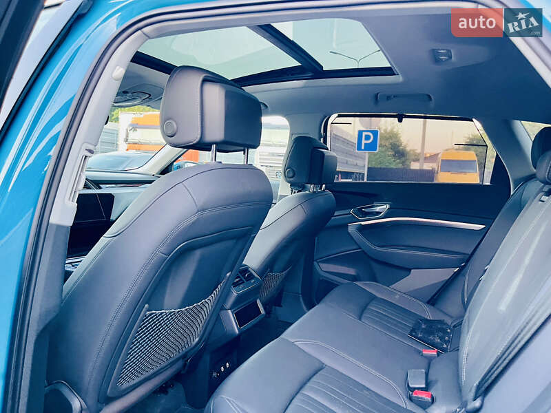 Внедорожник / Кроссовер Audi e-tron 2019 в Одессе фото 13 Внедорожник / Кроссовер Audi e-tron 2019 в Одессе