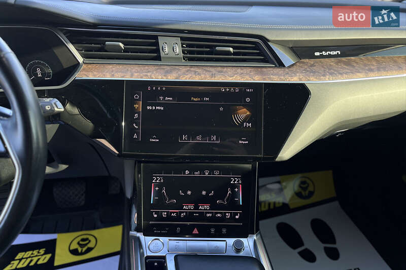 Внедорожник / Кроссовер Audi e-tron 2019 в Мукачево