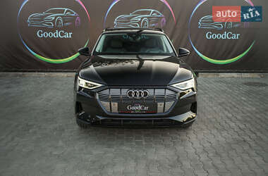 Внедорожник / Кроссовер Audi e-tron 2019 в 