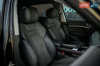Внедорожник / Кроссовер Audi e-tron 2019 в 