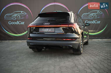 Внедорожник / Кроссовер Audi e-tron 2019 в 