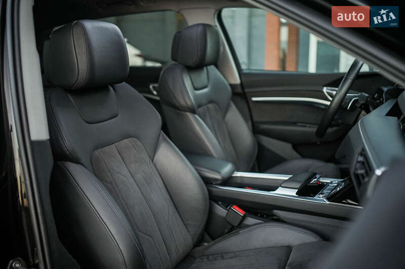 Внедорожник / Кроссовер Audi e-tron 2019 в Луцке