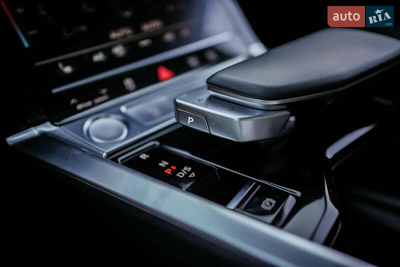 Внедорожник / Кроссовер Audi e-tron 2019 в Луцке