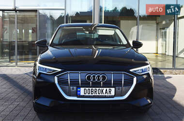 Внедорожник / Кроссовер Audi e-tron 2020 в 