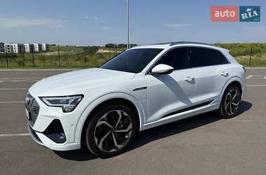 Внедорожник / Кроссовер Audi e-tron 2021 в Ровно