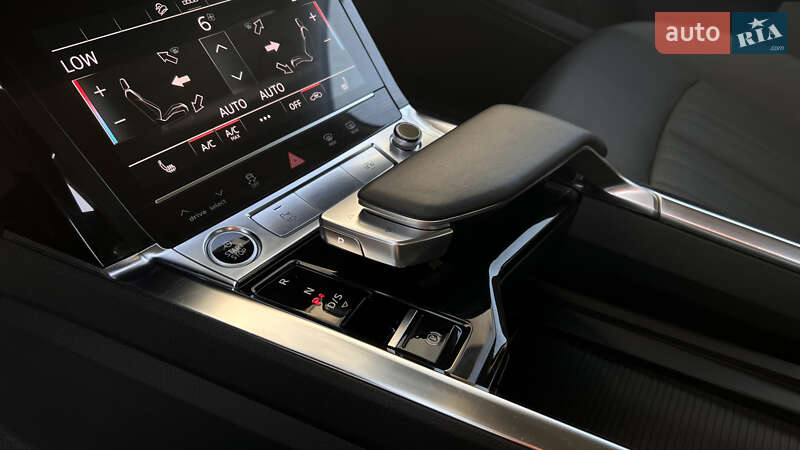 Внедорожник / Кроссовер Audi e-tron 2020 в Львове