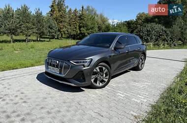 Внедорожник / Кроссовер Audi e-tron 2021 в 