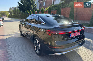 Внедорожник / Кроссовер Audi e-tron 2023 в 