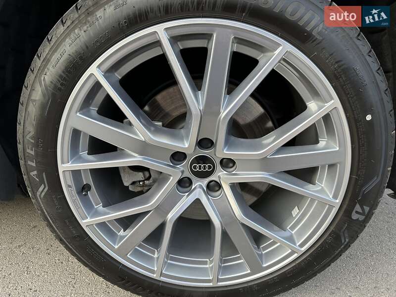 Внедорожник / Кроссовер Audi e-tron 2022 в Киеве фото 26 Внедорожник / Кроссовер Audi e-tron 2022 в Киеве