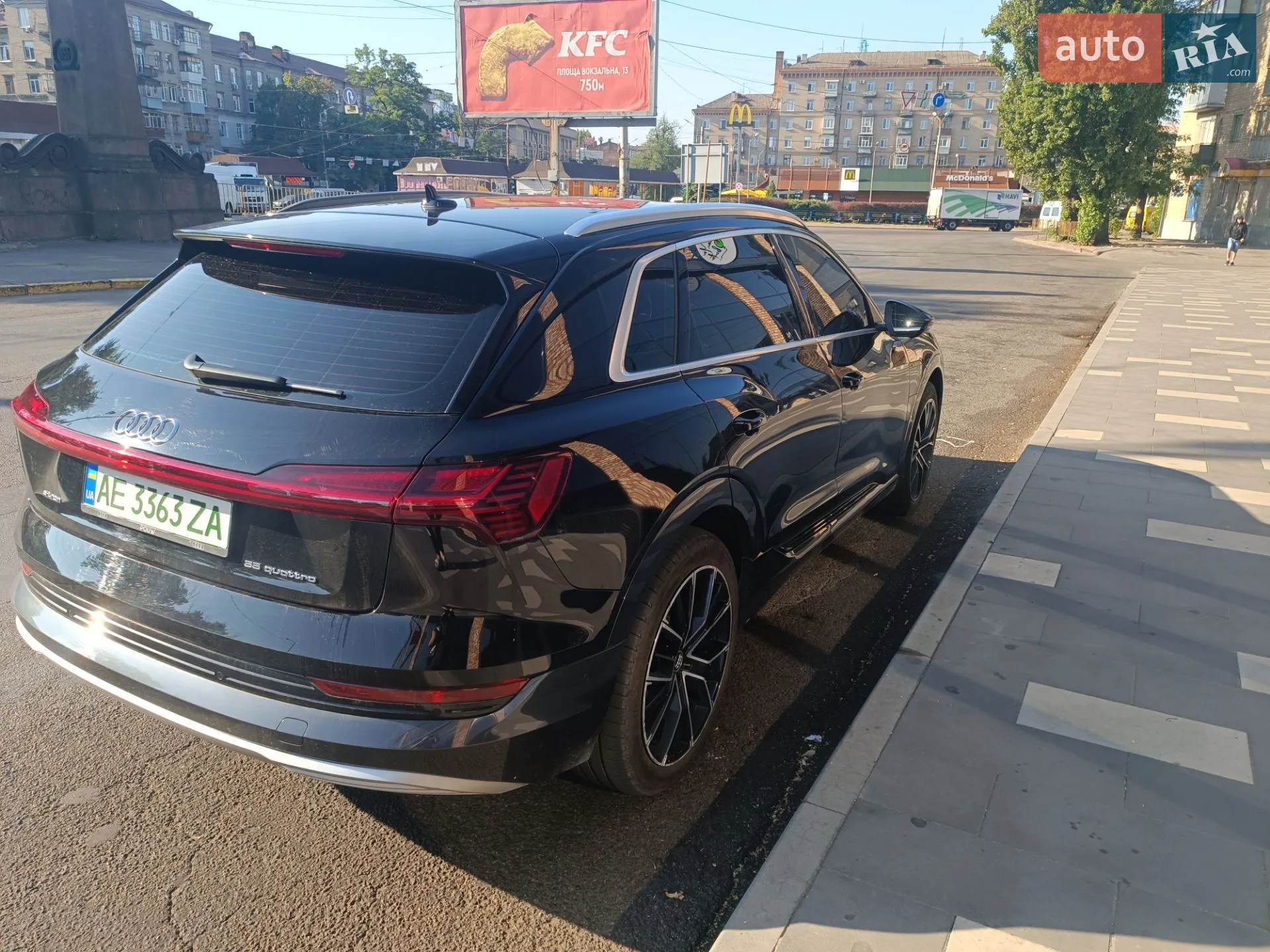 2019 Audi e-tron - мініатюра 8