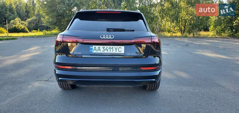 Внедорожник / Кроссовер Audi e-tron 2019 в Киеве