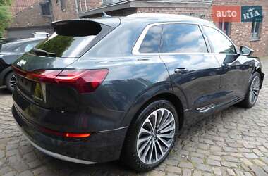 Внедорожник / Кроссовер Audi e-tron 2019 в 