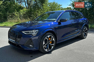 Внедорожник / Кроссовер Audi e-tron 2021 в Киеве