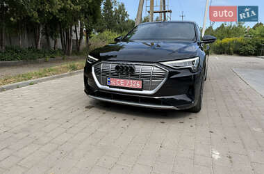 Внедорожник / Кроссовер Audi e-tron 2019 в 