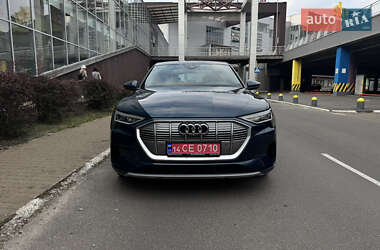 Внедорожник / Кроссовер Audi e-tron 2019 в 