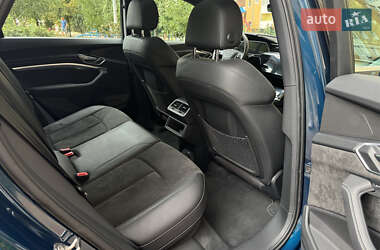 Внедорожник / Кроссовер Audi e-tron 2019 в 