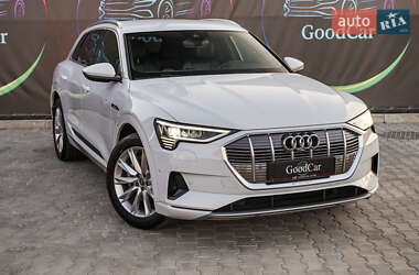 Внедорожник / Кроссовер Audi e-tron 2020 в 