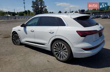 Внедорожник / Кроссовер Audi e-tron 2019 в 