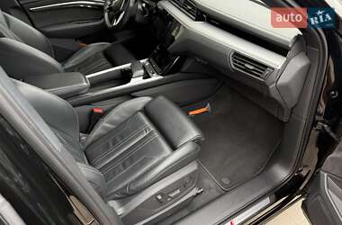 Внедорожник / Кроссовер Audi e-tron 2019 в 