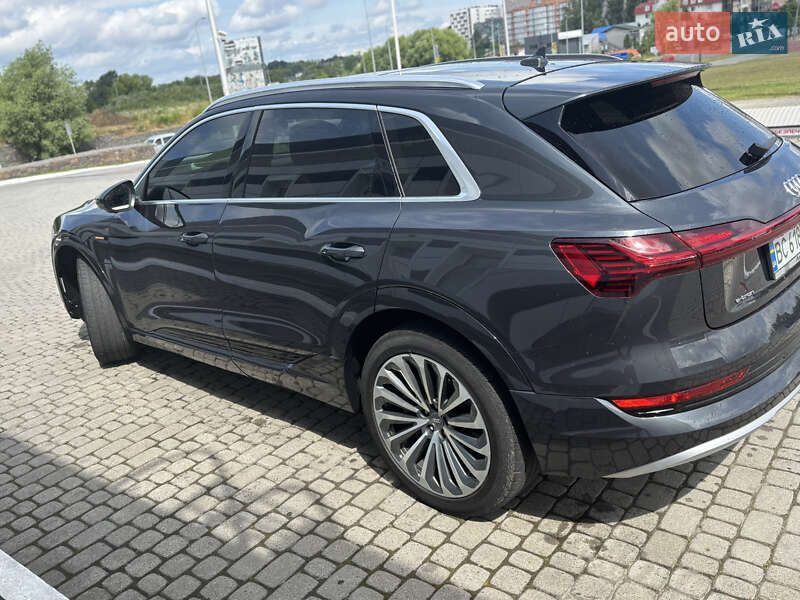 Внедорожник / Кроссовер Audi e-tron 2019 в Львове